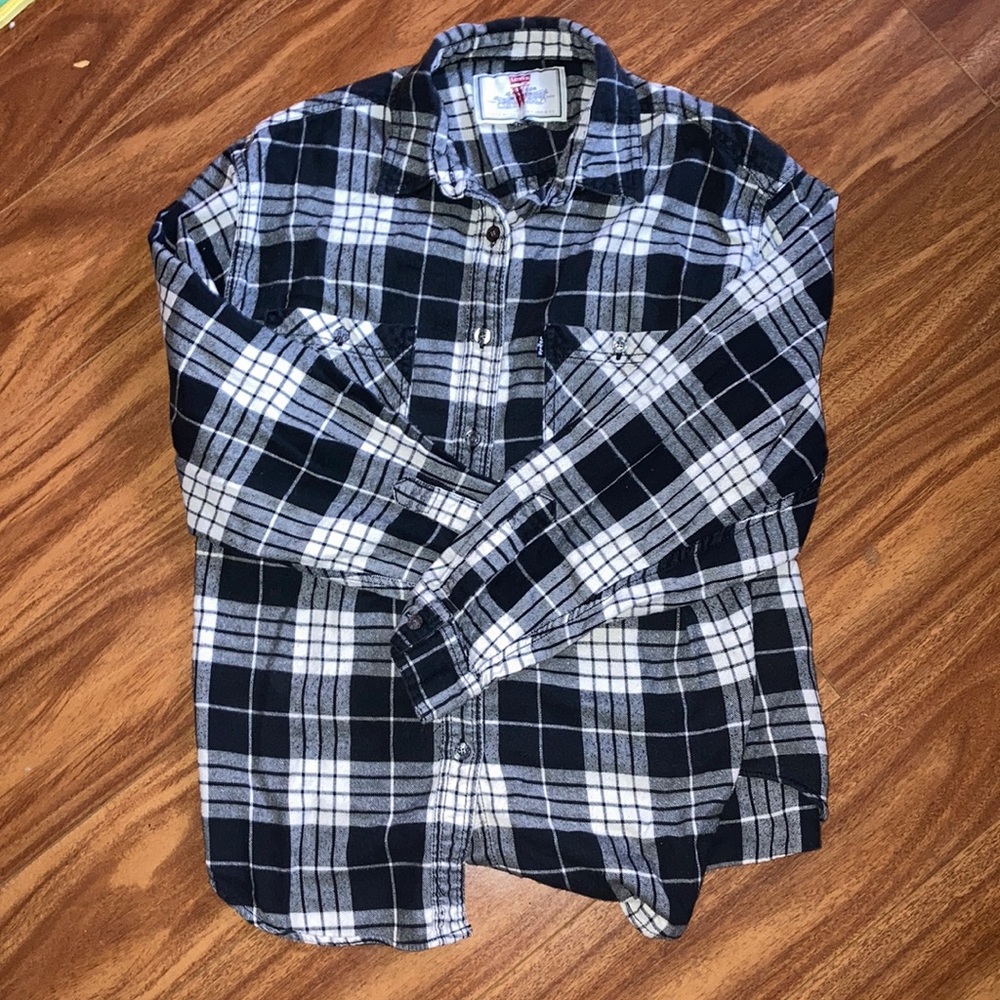Levi’s flannel top size L